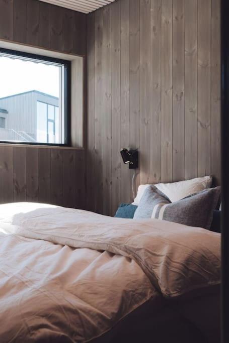 Seafront Apartment Henningsvær Dış mekan fotoğraf