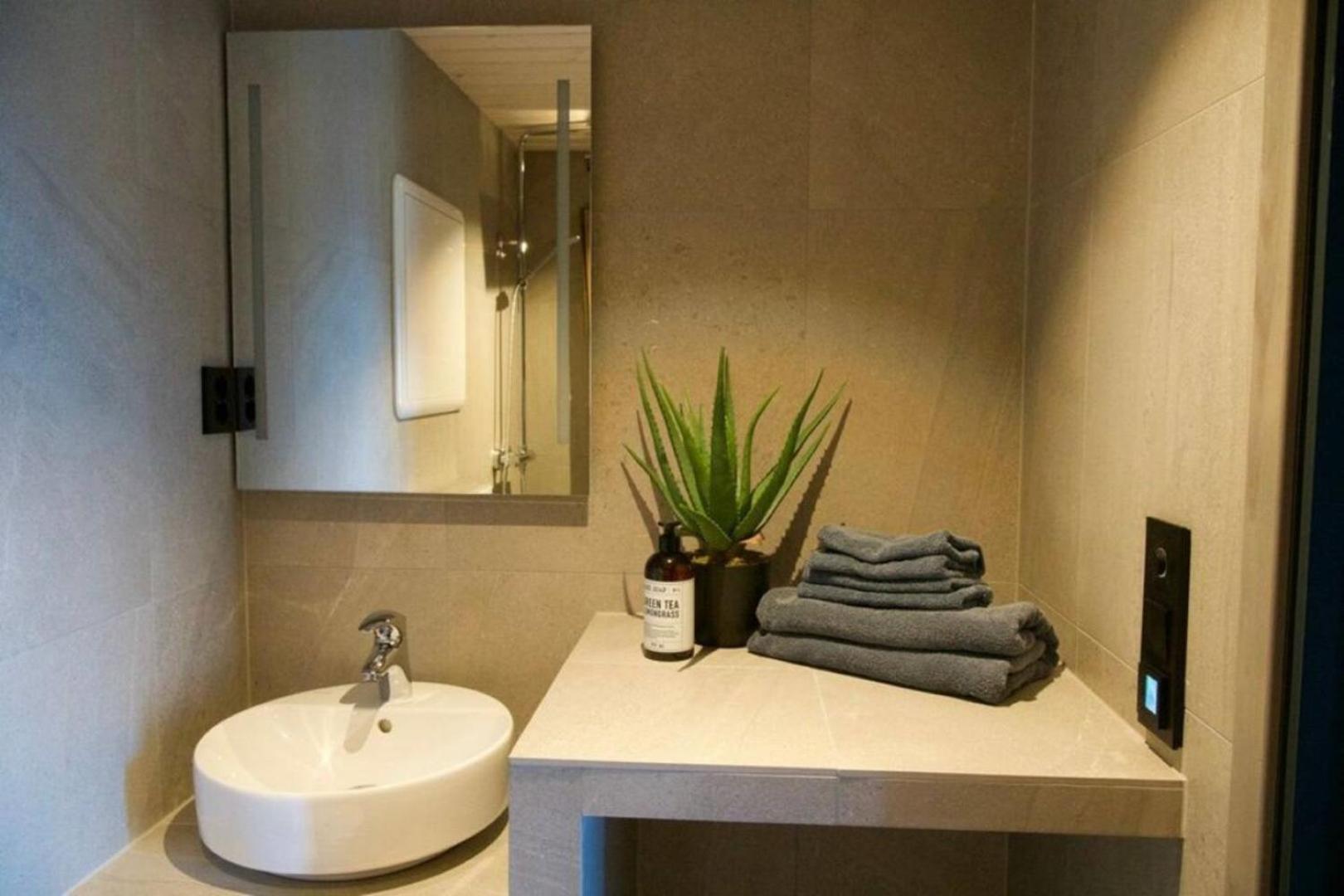 Seafront Apartment Henningsvær Dış mekan fotoğraf